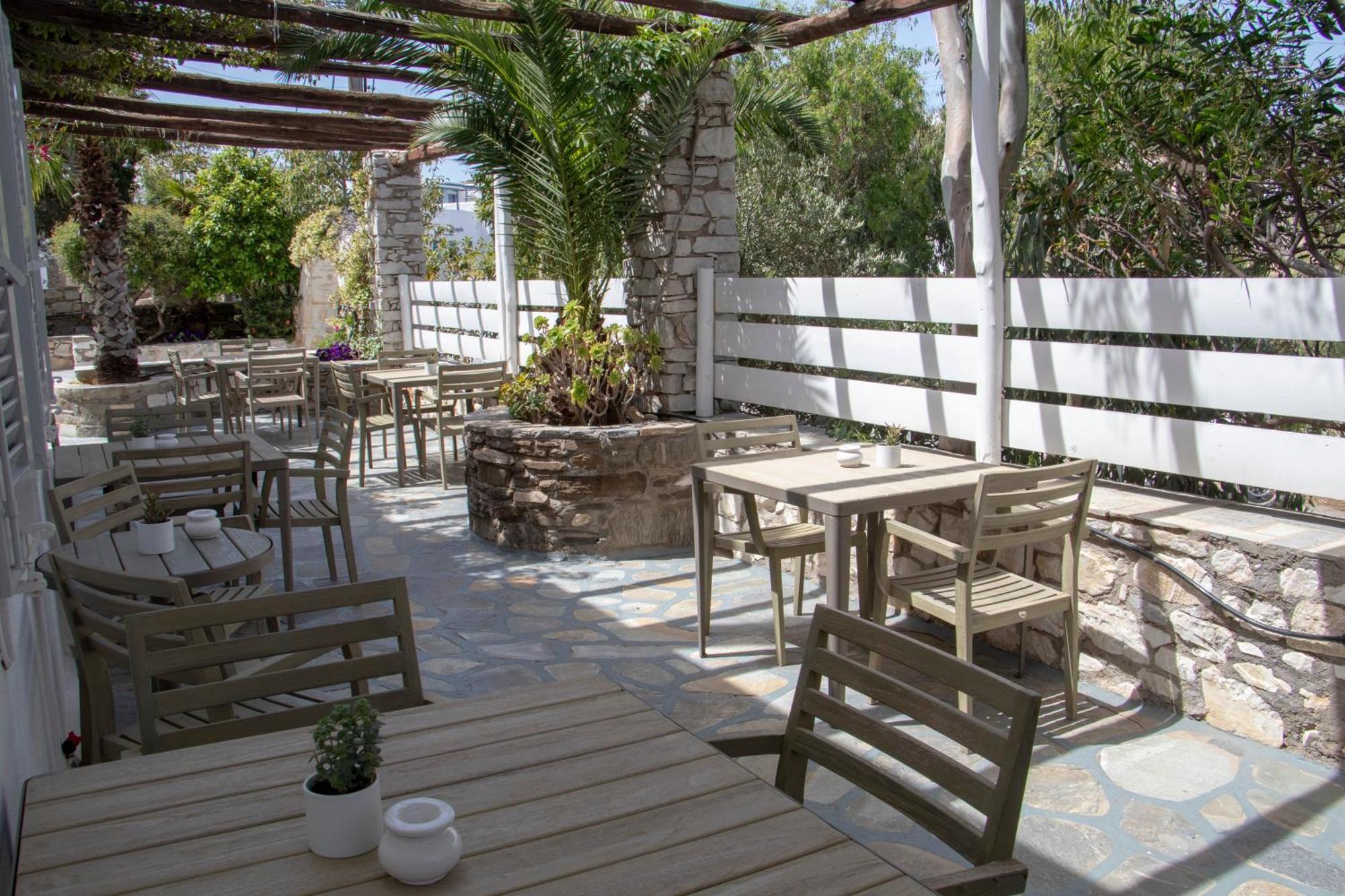 Hotel Manos Náoussa Extérieur photo