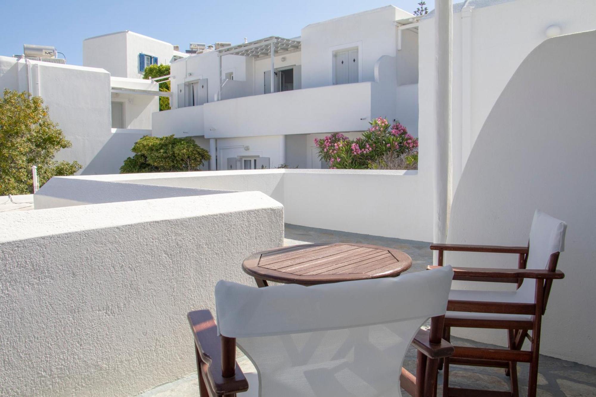 Hotel Manos Náoussa Extérieur photo