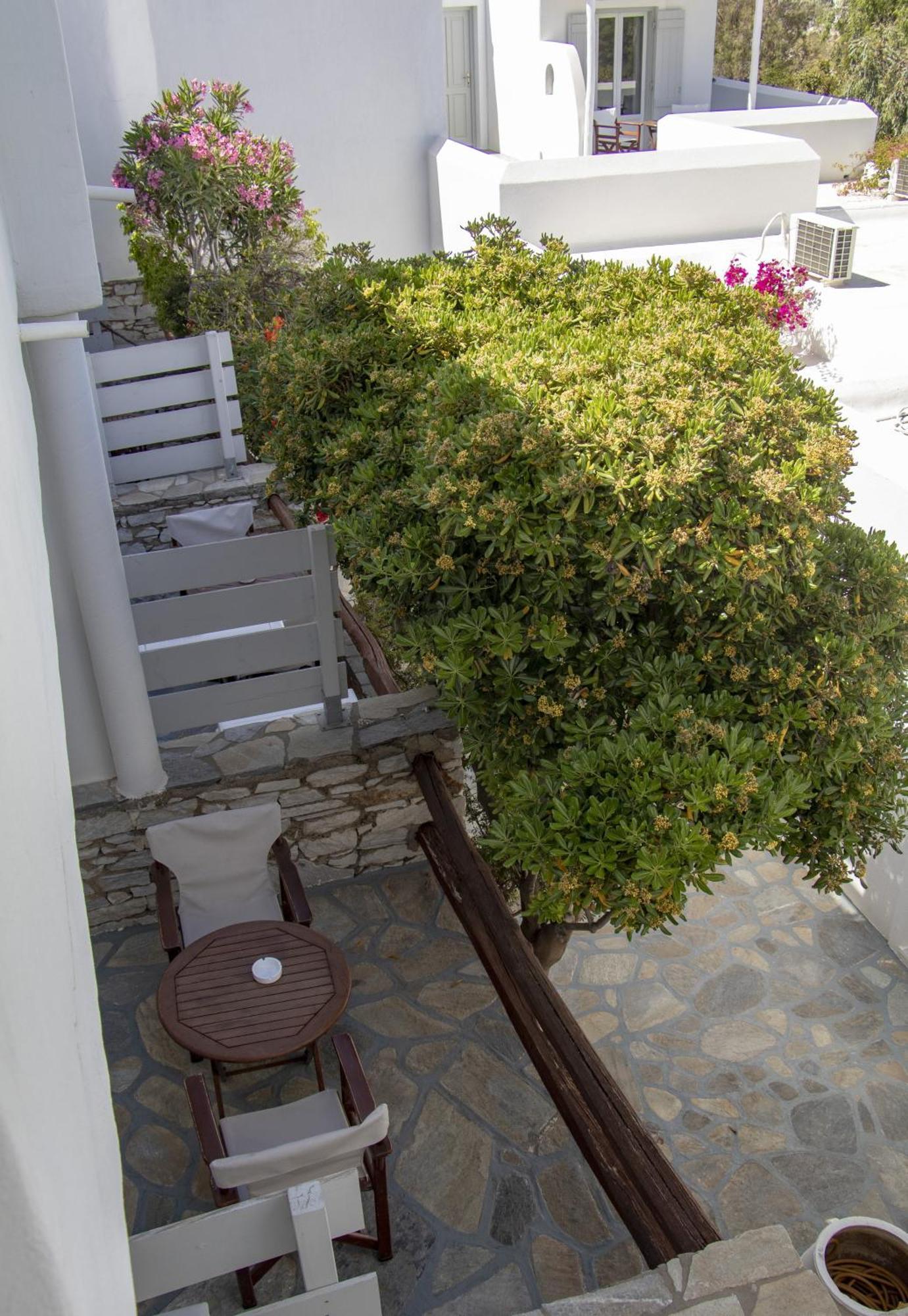 Hotel Manos Náoussa Extérieur photo